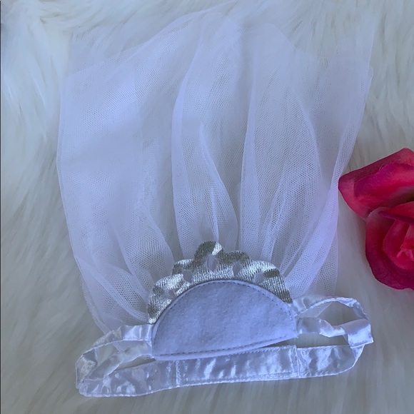 ❗️DONATED❗️🎉HP🎉 KITTY CAT OR S DOG WEDDING DRESS UP-  VEIL - Picture 2 of 8